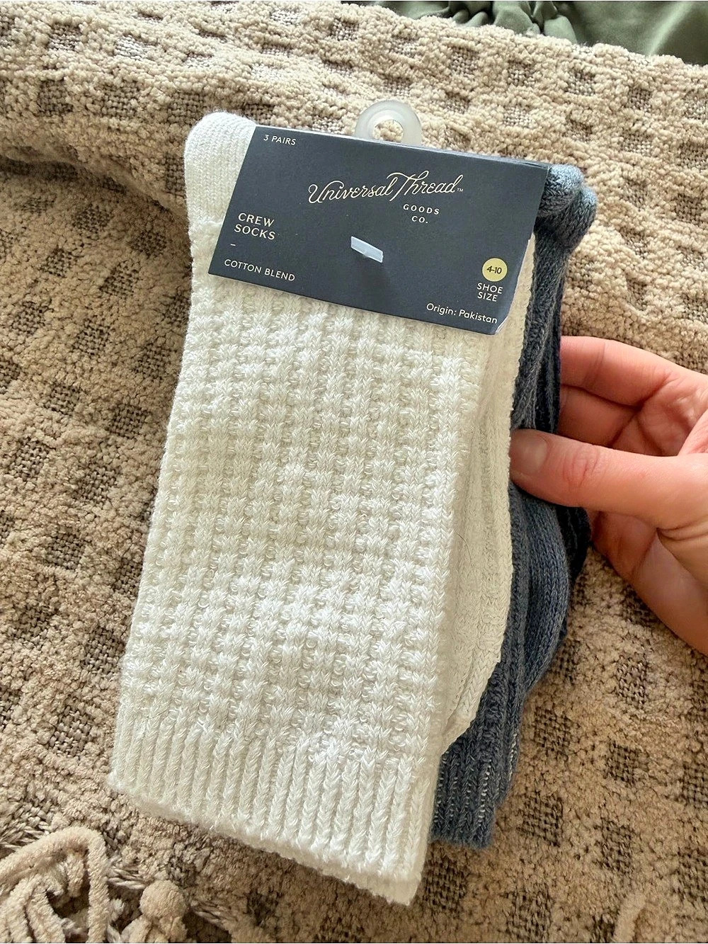 Universal Thread Women's 3pk Waffle Crew Socks White & Blue M/L